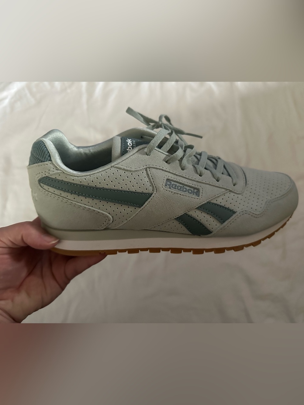 NWT Reebok Women’s Suede CL Harmon Run Classic Sneakers